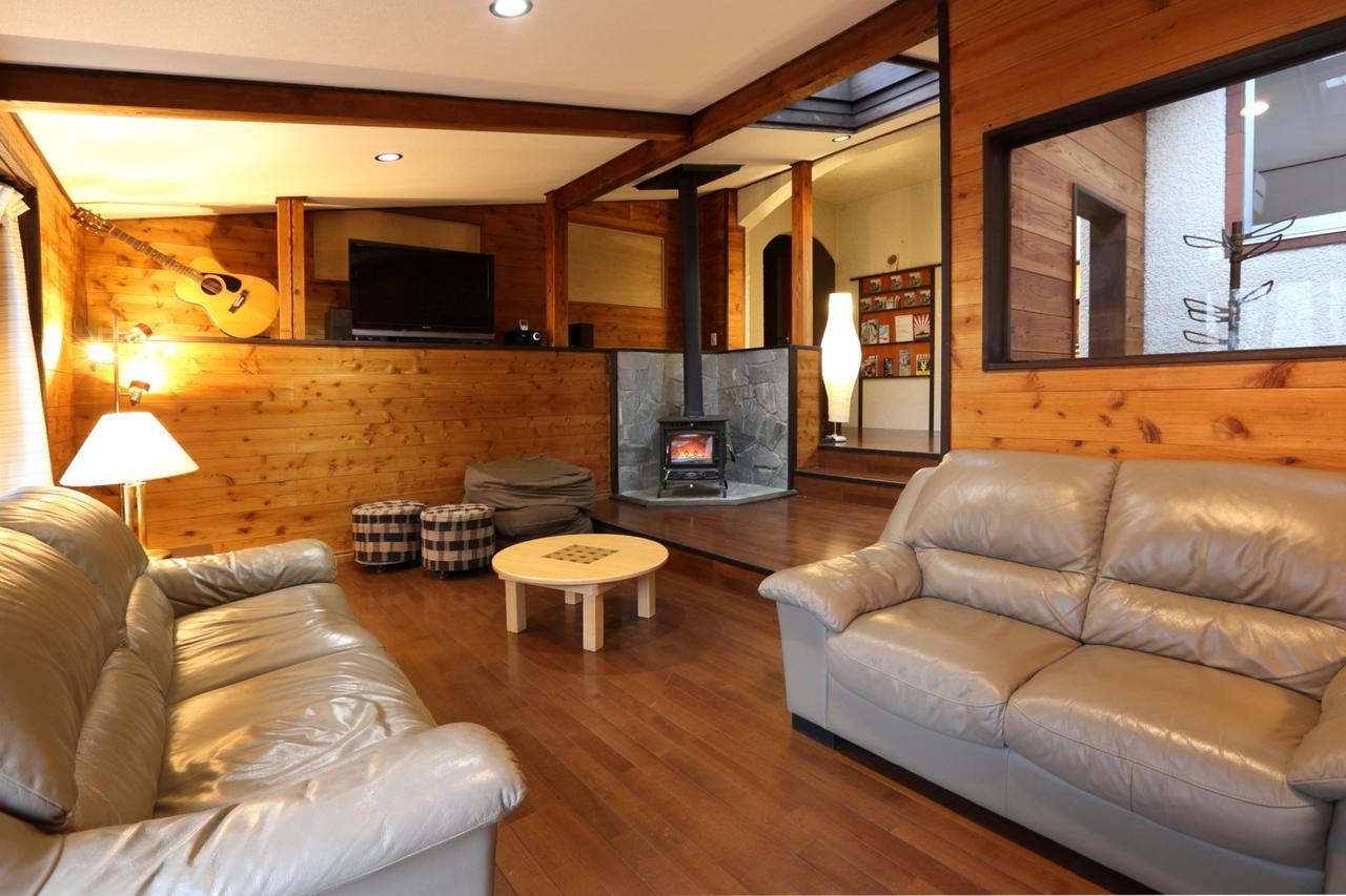 Snowbeds B&B Hakuba Bagian luar foto